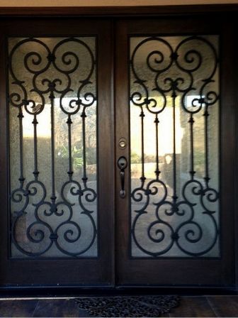 3 Reasons Why It's good to Buy Your Iron Door from a Retail Showroom